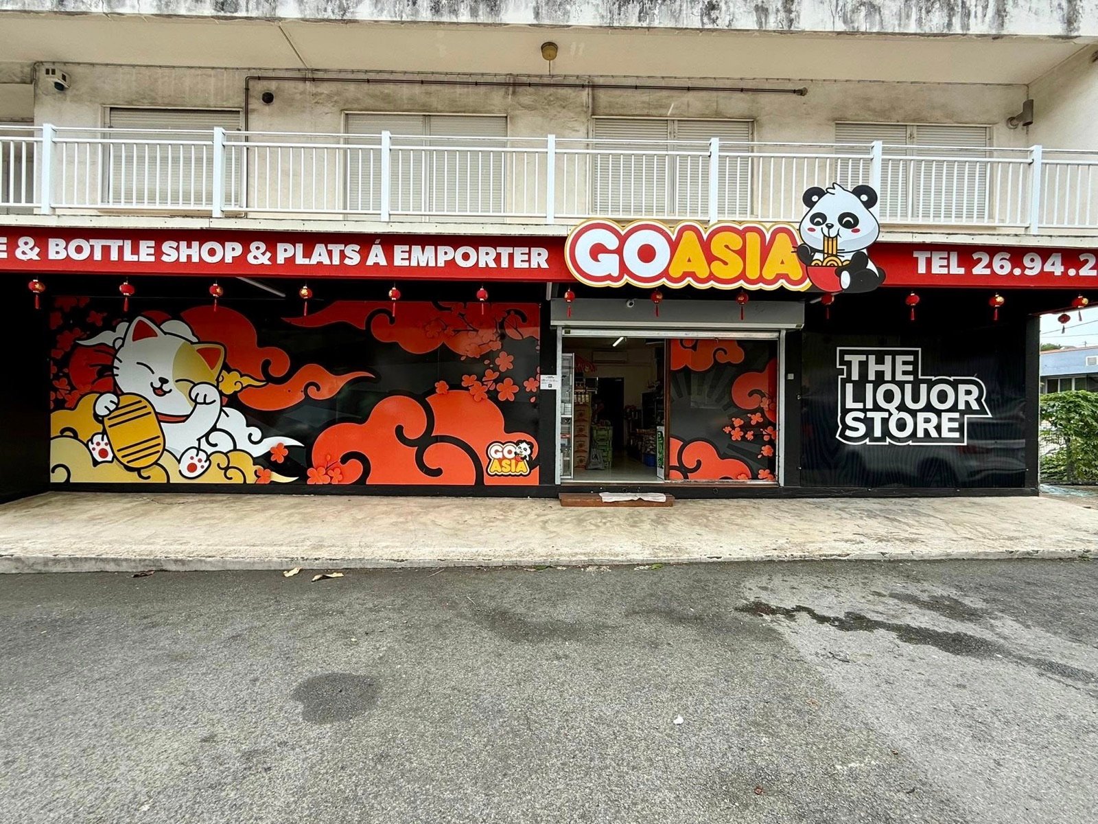 Autre vue de l'enseigne de façade GO ASIA